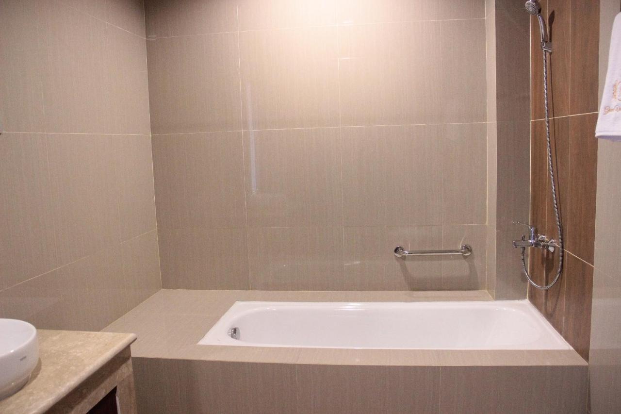 Metro Grand Venetian Hotel מראה חיצוני תמונה