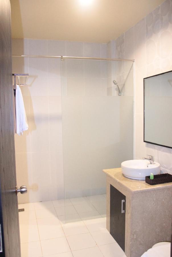 Metro Grand Venetian Hotel מראה חיצוני תמונה