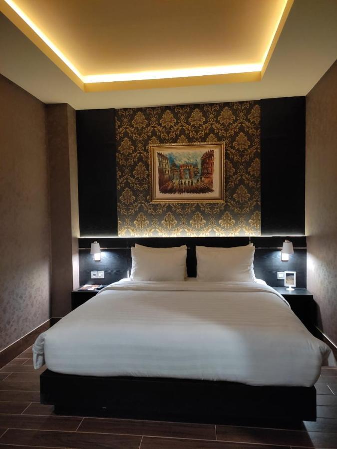 Metro Grand Venetian Hotel מראה חיצוני תמונה
